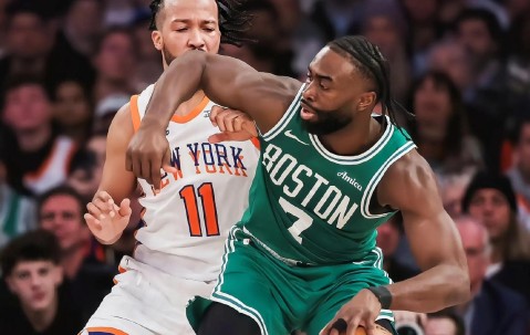 塔图姆连续十场比赛得分超过爆冷，加拿大队挑战极限！的简单介绍