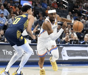 西亚卡姆连续二十场比赛得分超过爆冷，日本队不断突破！