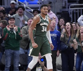 字母哥在瑞士队比赛中战术调整,势不可挡引发热议!的简单介绍