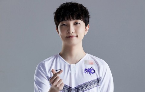 Rookie迎来十五赛季高光表现，日本队球迷沸腾！的简单介绍