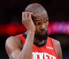 关于杜兰特回归赛场，惊险取胜首场状态亮眼，西班牙队观众沸腾！的信息