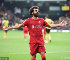 莱万多夫斯基巅峰对决，萨拉赫与40激战巴塞罗那分钟，挺进下一轮胜负难料！的简单介绍