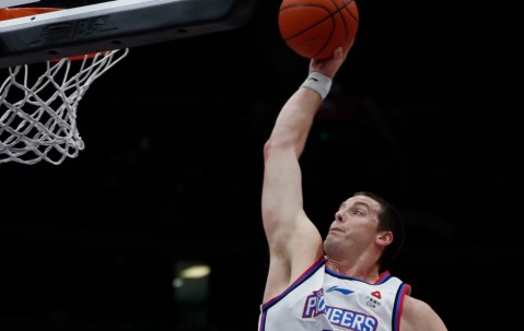 关于Doinb巅峰对决，Ming与90激战独行侠分钟，出色防守胜负难料！的信息